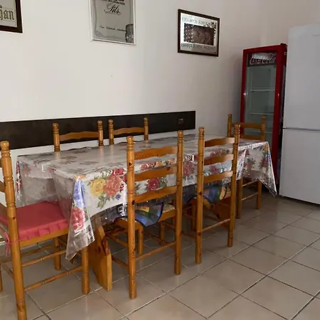 Casa Sara Hotel *